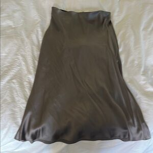 Elegant Gray Quince Silk Skirt